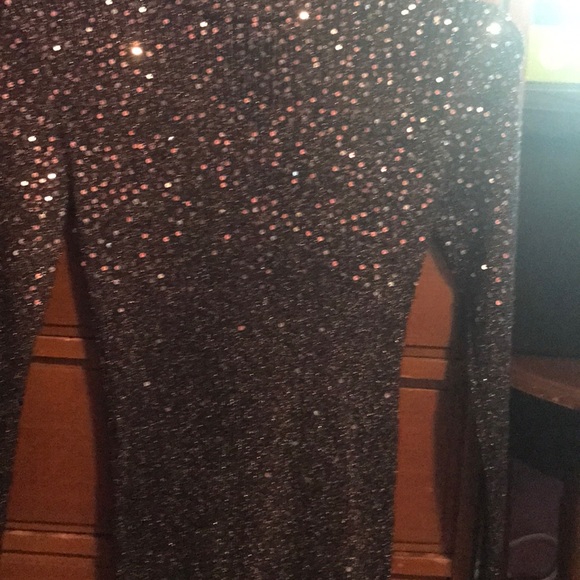 Sweater - Picture 1 of 2